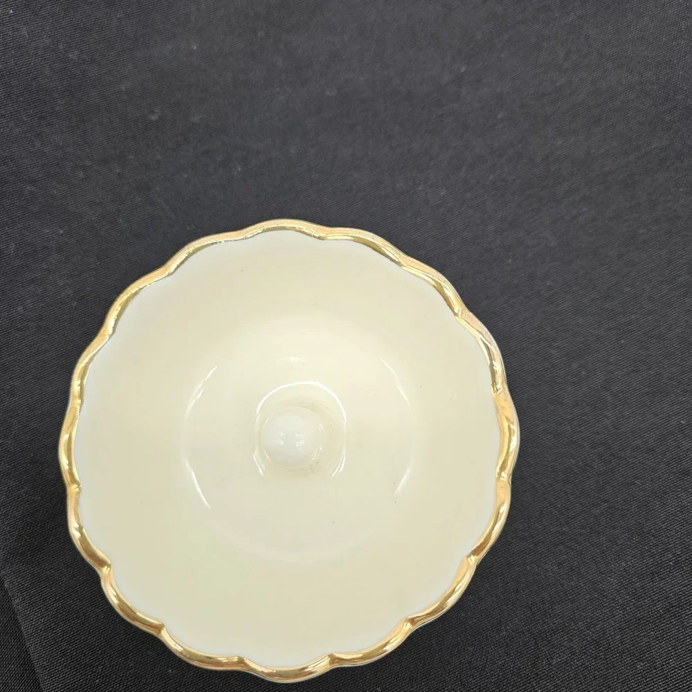 Vintage Discontinued Lenox Ring Holder Scalloped Edge Trimmed In Gold